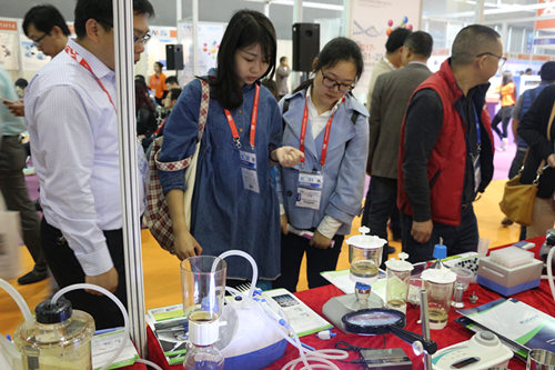 ������ϲ�չCHINA LAB 2016���ݷ�����ʵ�����豸չ